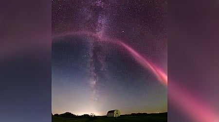 Astrophotographer captures stunning views of northern lights and STEVE during brief encounter (photo & video)