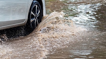 Drenching rain storms pound New York City, trigger flood warnings