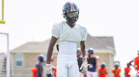 Texas football recruiting: Five-star WR Kaliq Lockett commits, inching Longhorns 2025 class closer to top 10