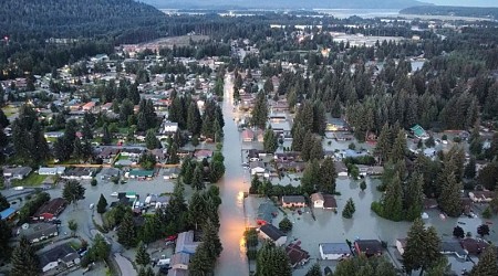 ‘Unprecedented’ flooding hits Juneau, Alaska, after glacier outburst