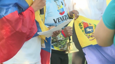 Community organizes vigil for Venezuela