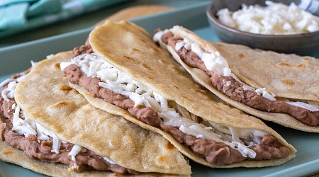 Baleada hondureña, esta es la receta base que puedes enriquecer al gusto (aunque tal cual ya es deliciosa)