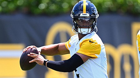 How Justin Fields' elevated competition for the Steelers starting quarterback job can benefit the Bears