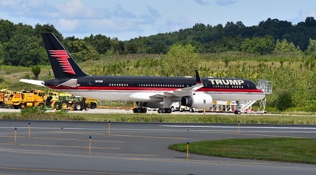 Donald Trump's Boeing 757 Diverts In Montana Following Mechanical Issue