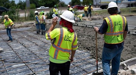 Lack of worker heat protections despite rising temperatures leave patchwork of guidelines, put workers in danger