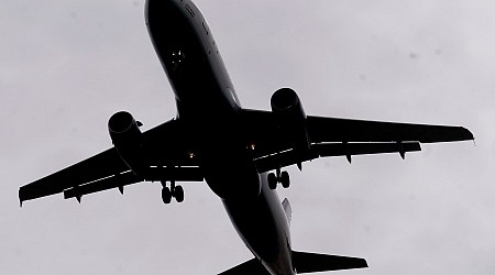 Plane struck by lightning while flying from Salt Lake City to Las Vegas