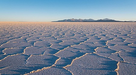 Salar de Uyuni: The world's largest salt desert and lithium reservoir surrounded by volcanoes