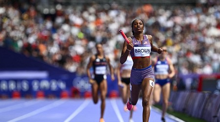 USA, Women's Olympics Track and Field 4x400m Qualifying Results; McLaughlin Sits