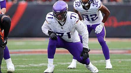 Source: Vikings' Darrisaw gets big-money deal