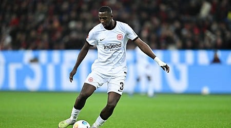 Transfermarkt: Pacho wechselt von der Eintracht zu PSG