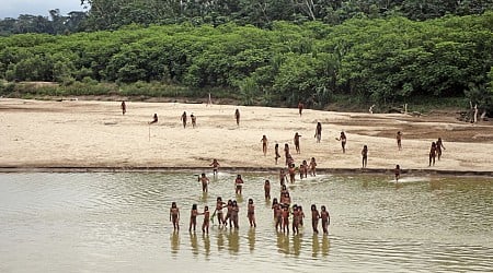 Group says photos of reclusive tribe on Peru beach show logging concessions are 'dangerously close'