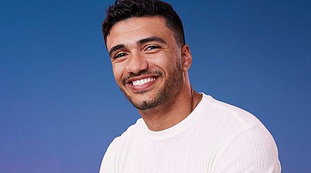 Meet Jonathon Johnson, the 'hopeless romantic' and 'Bachelorette' dark horse who just might win Jenn's heart