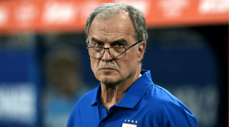 "Cualquiera habría reaccionado así": Bielsa defiende a jugadores de Uruguay tras pelea en semifinal y critica la organización de la Copa América