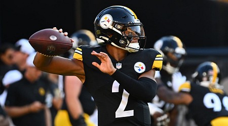 Justin Fields Trolled By NFL Fans in Steelers Preseason Debut vs. Texans; Wilson Out