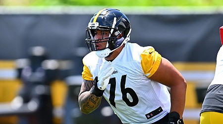 Steelers' first-round tackle Troy Fautanu suffers knee injury in preseason debut