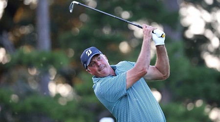 PGA golfer Matt Kuchar finishes tournament alone on empty course