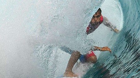 Surf aux JO 2024 : avec l’or de Kauli Vaast et le bronze de Johanne Defay, la nouvelle vague française