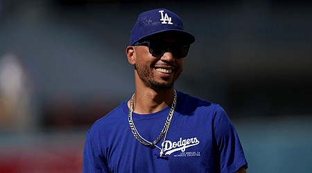 Dodgers' Betts back after nearly 2 months on IL