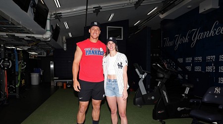 Video: Yankees' Aaron Judge Gifts Jordan Shoes to WNBA's Caitlin Clark