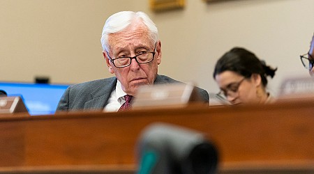 Hoyer experienced ‘mild’ stroke, has ‘no lingering symptoms,’ office says