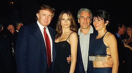 Trump Spent the Weekend Flying Around on Jeffrey Epstein’s Plane