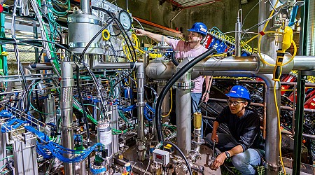 Dune Scientists Observe First Neutrinos with Prototype Detector at Fermilab