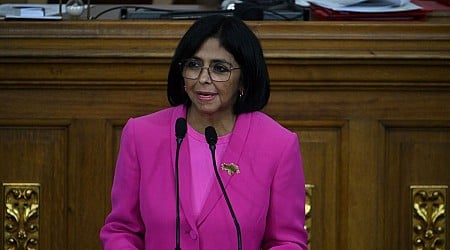 “No cualquiera puede entrar a Venezuela”, dice vicepresidenta Delcy Rodríguez mientras el Gobierno impide entrada al país de varios exmandatarios