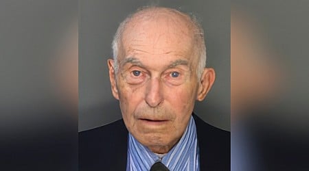 Ex-doctor pleads guilty in assisted suicide at New York motel