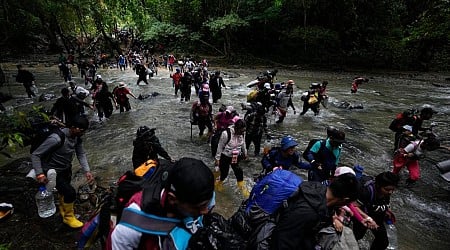 Fewer migrants risk Panama jungle crossing after clampdown