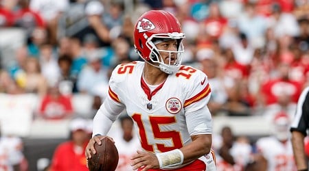 NFL DC: 'Can't Bet Against' Mahomes, 'He's Like Brady When Brady Was in His Prime'