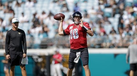 Mac Jones' Jaguars Preseason Debut Applauded By NFL Fans After Trade from Patriots