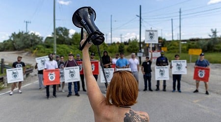 Canadian rail decision is a win for federally-regulated companies, union leader says