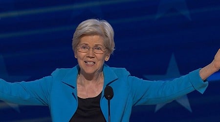 WATCH: Elizabeth Warren says she wouldn't trust Trump, Vance to 'move my couch'