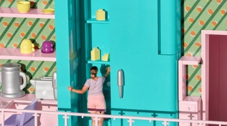 Airbnb creates life-size Polly Pocket house in Massachusetts