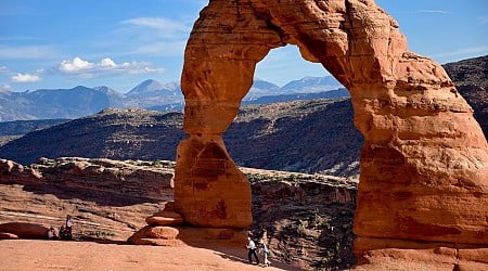 St. George woman dies while hiking on famous southern Utah trail