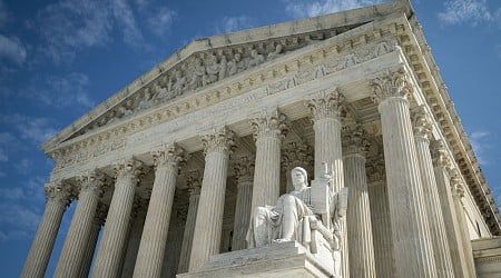 Conservative Justices Split in New Supreme Court Order