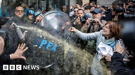 Argentina police pepper spray pension protesters