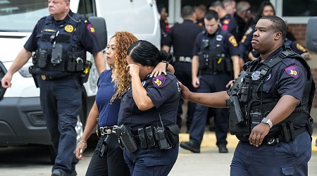 Suspect who Shot Texas Deputy Dead Arrested After Land and Sea Chase