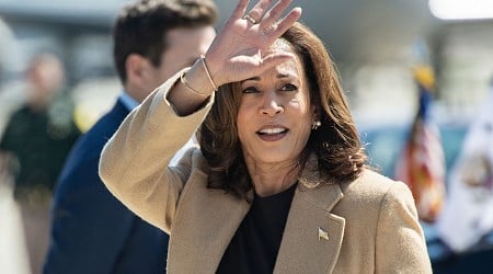 Kamala Harris Goes 'Off Script' in Remarks About Georgia School Shooting