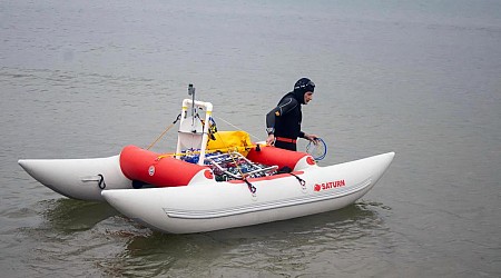 Ultra swimmer nicknamed ‘The Shark’ abandons his 4th attempt to cross Lake Michigan again