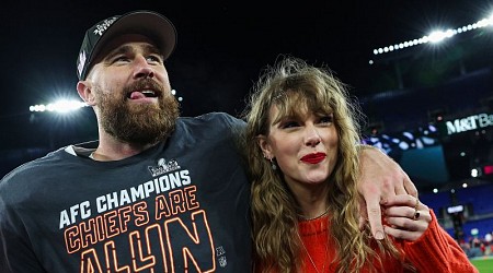 Taylor Swift arrives to watch boyfriend Travis Kelce in Kansas City Chiefs opening game