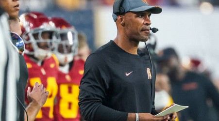 DC D’Anton Lynn Declines to Update on Mason Cobb After USC LB Skips Practice Ahead of Utah State Matchup