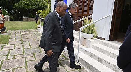 Blinken arrives in Haiti to show US support for fighting gang violence