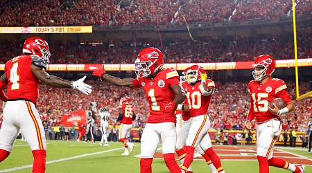 Chiefs' Patrick Mahomes Praises Xavier Worthy's 2-TD NFL Debut: 'He Had a Great Day'