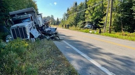 Truck drivers injured after colliding head on following crash with moose in N.H.