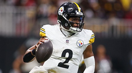 Fields 'solid as a rock' in his Steelers debut