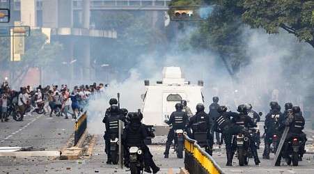 Venezuela: cresce la pressione internazionale su Maduro