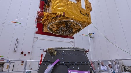 Sentinel-2C sealed in the Vega rocket fairing