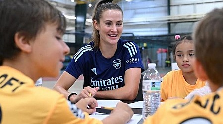 Arsenal Women Collaborate With DC SCORES To Inspire Children With Poetry