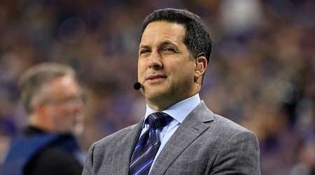 Video: ESPN NFL Insider Adam Schefter Races Rich Eisen in 40-Yard Dash